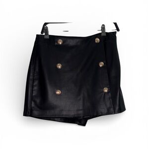 123. Zara Women’s  Black Faux Leather Mini Skort with Gold Accents Size Medium
